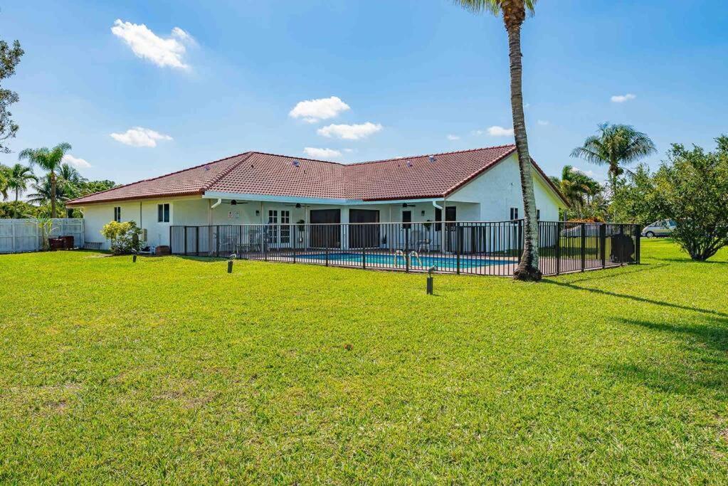 4/3.5 House With Pool- Boynton Beach, Fl. Exterior photo