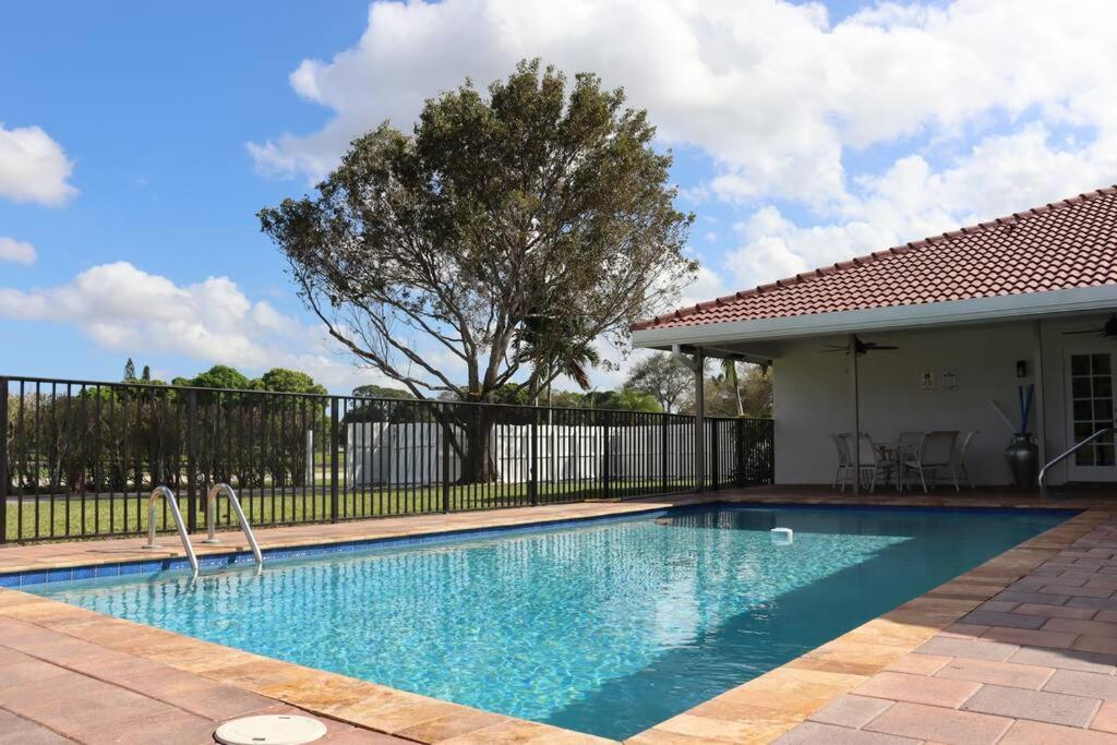 4/3.5 House With Pool- Boynton Beach, Fl. Exterior photo